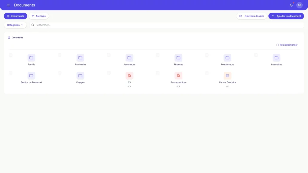 Une interface de gestion de documents en français conçue pour la centralisation des documents personnels affiche des catégories comme Patrimoine, Assurances et Finances avec des icônes. La barre supérieure propose les rubriques "Documents", "Activités" et "Ajouter un document".